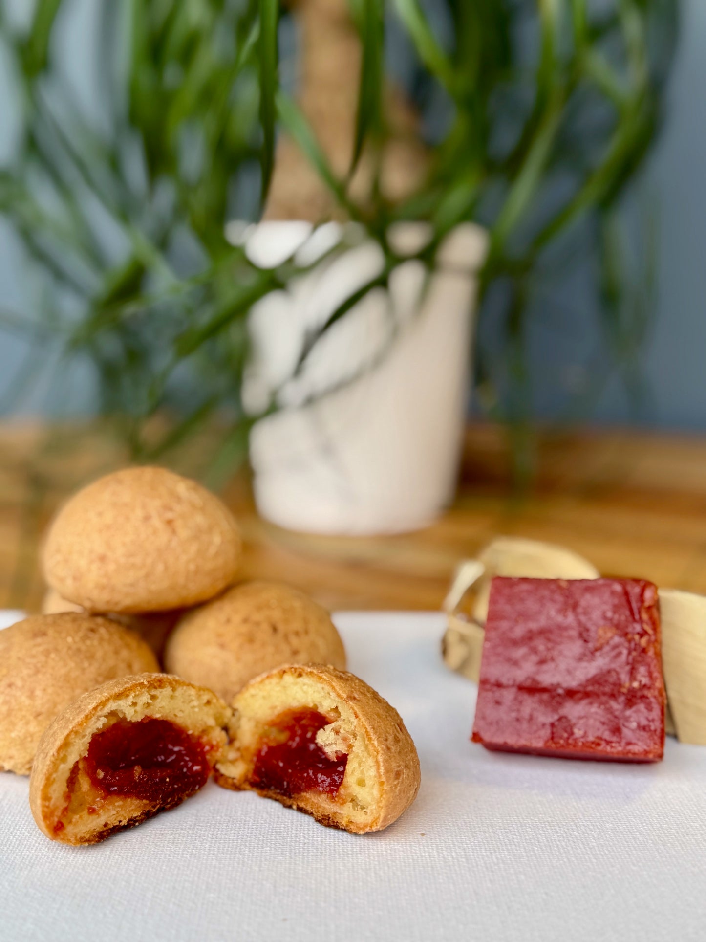 Guava Pandebono Bag x 8