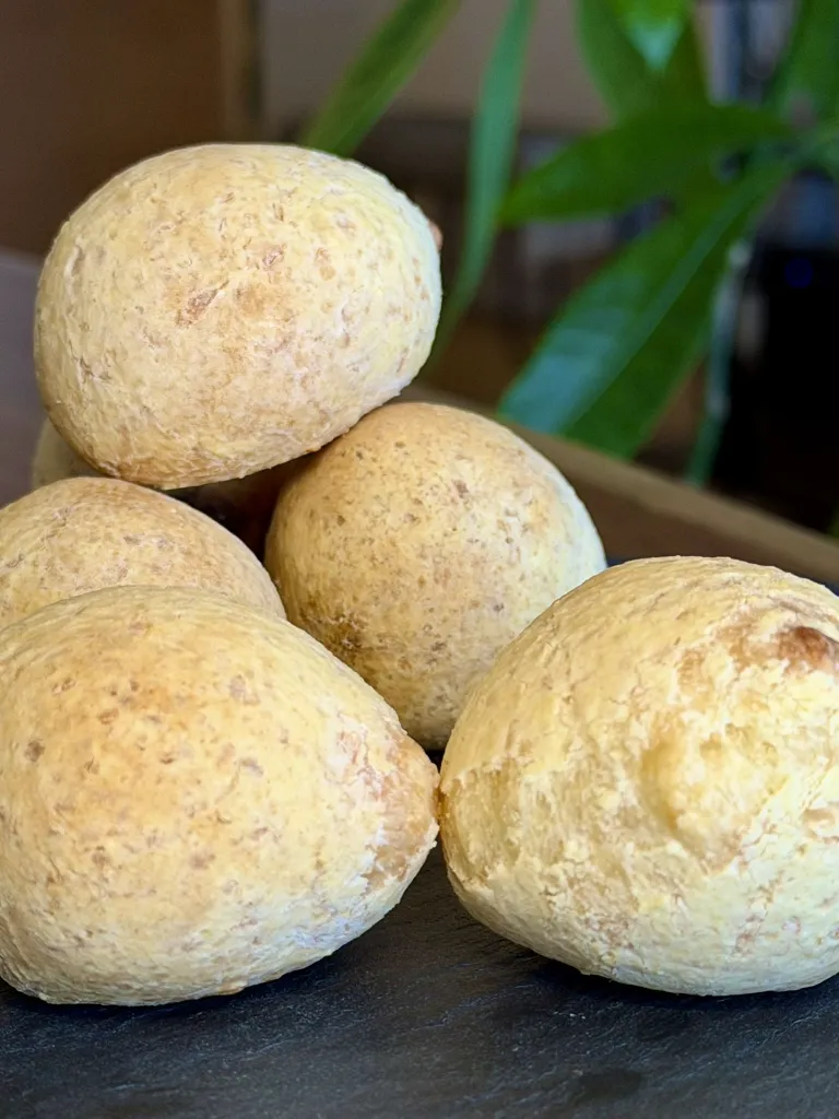 Traditional_Pandebono_2.webp