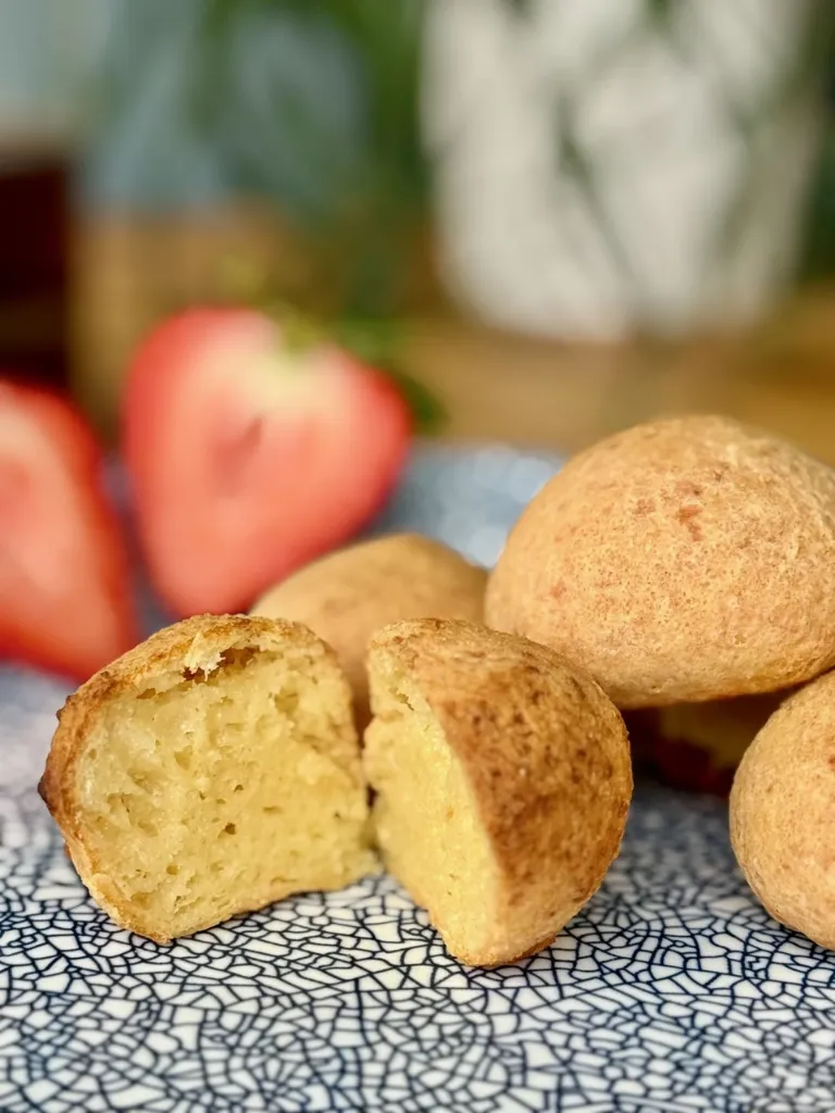 Traditional Cheese Pandebono (Pack 8)